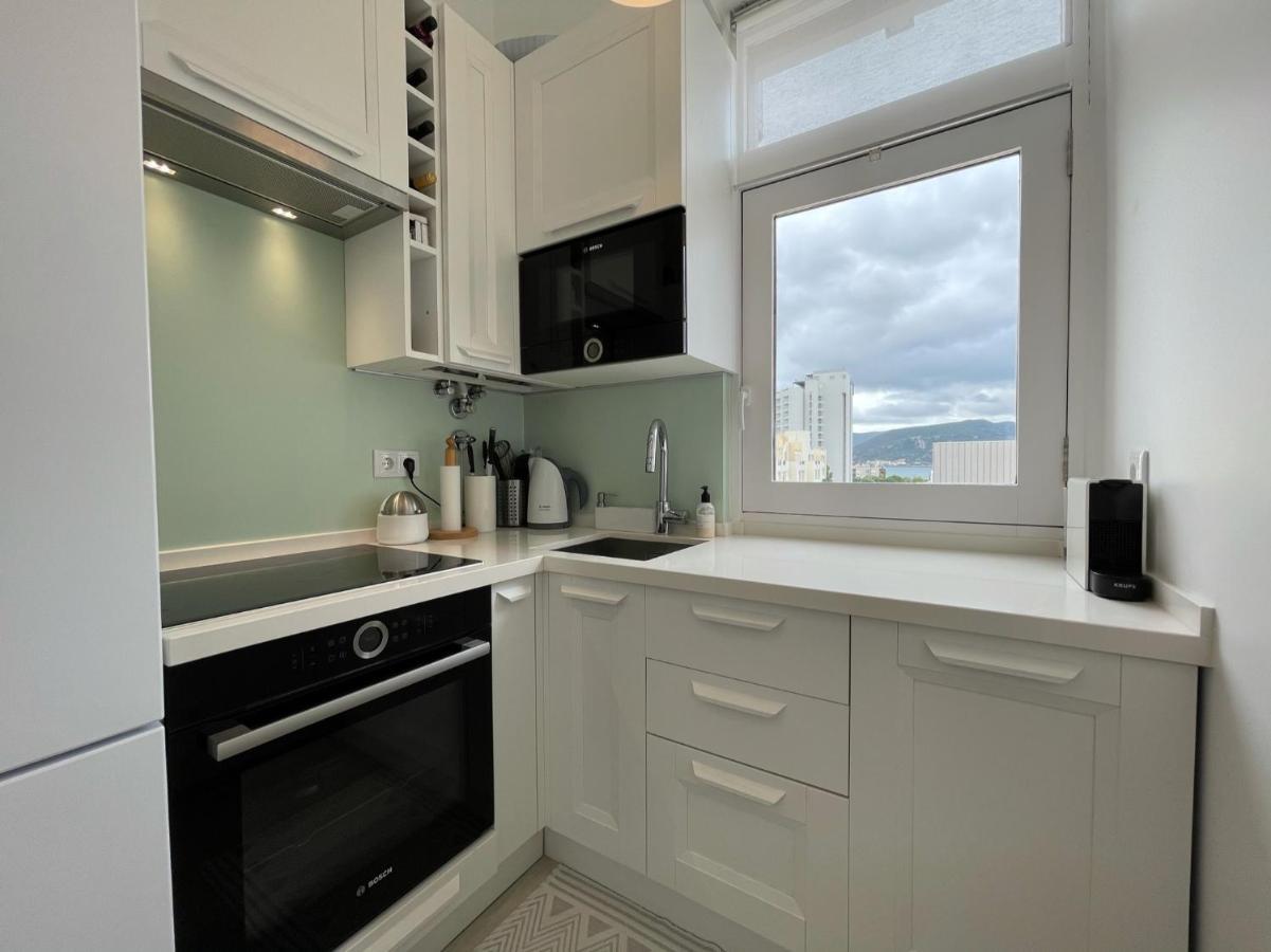 Beautiful Penthouse Apartment With Terrace - 4 Minute Walk To The Beach Троя Екстер'єр фото